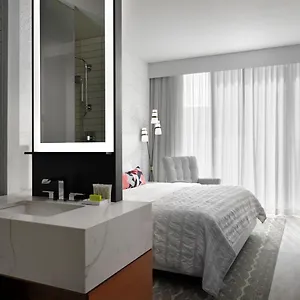 Le Meridien Downtown Hotel